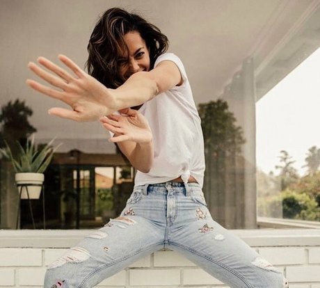 Alexis Gaube hot actress pictures