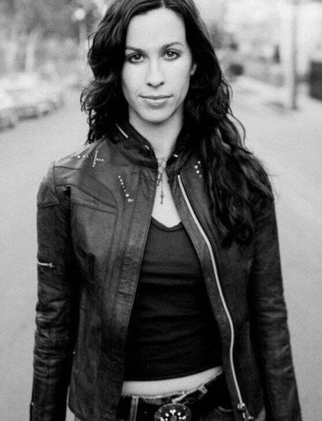 Alanis Morissette nice actress photos