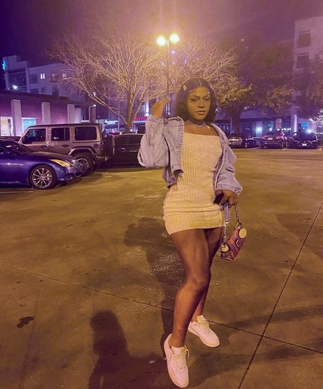 Bianca Brown star top archive