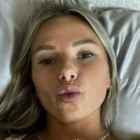 Oklahottie pornstar adult pic