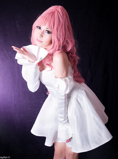 Akemii Blue star sexy photos
