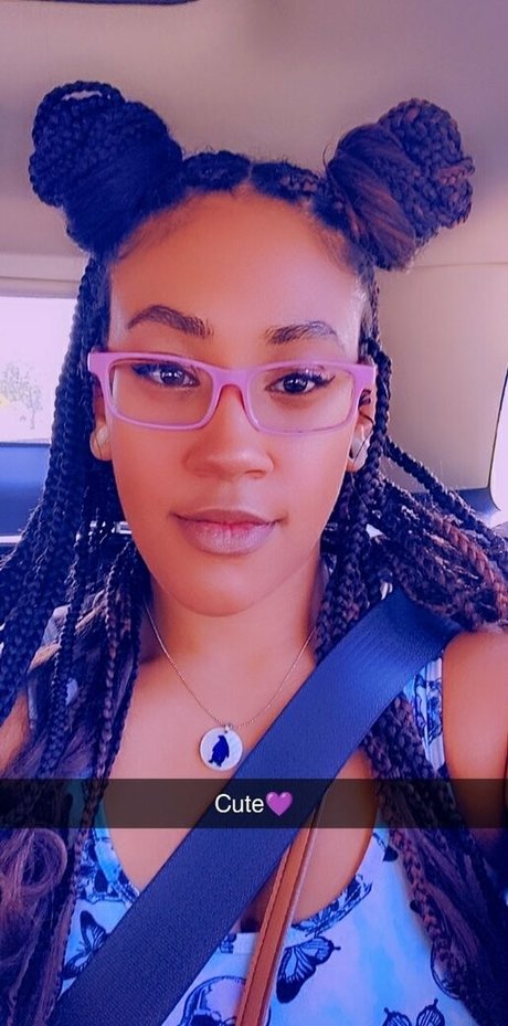 MzGuidedGoddess perfect model picture