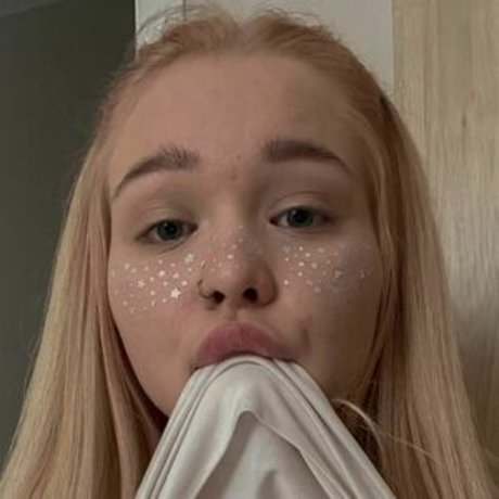 amaryllisone star high quality picture
