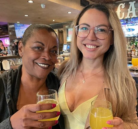 Jazzie Taylor model hot image