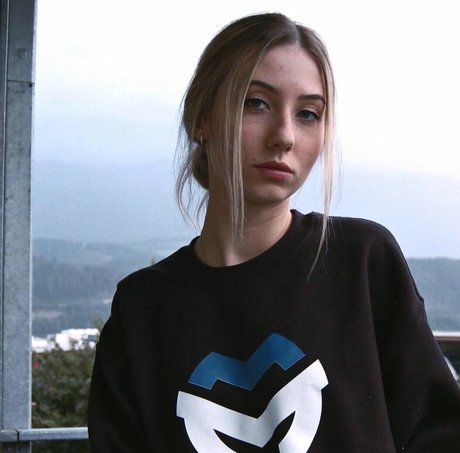 veylaneey star best galleries