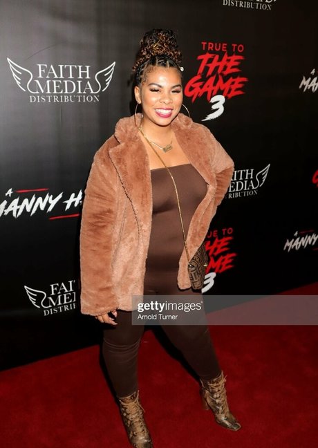 Miladawn top star pic