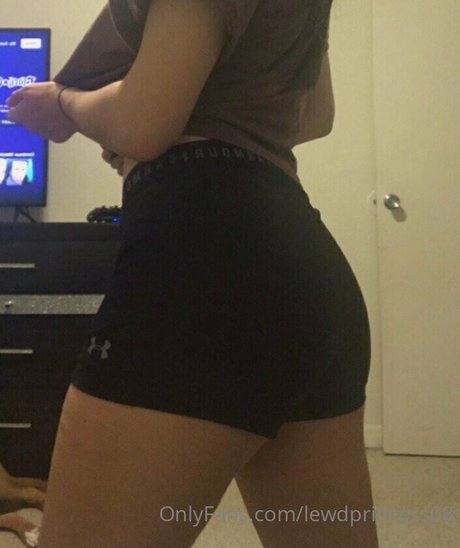 LewdPrincess08 pornstar adult photo