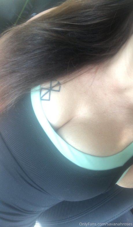 Savannah Roses model nice photo