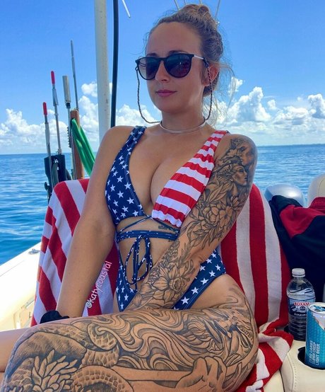 Katy Coastal beautiful model img