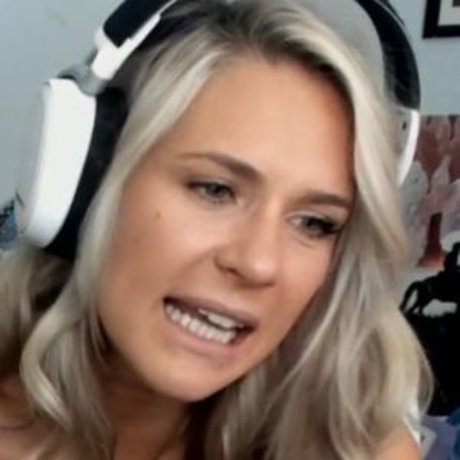 Legendarylea adult model gallery