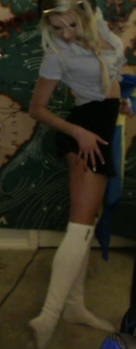 Legendarylea pornstar adult pictures