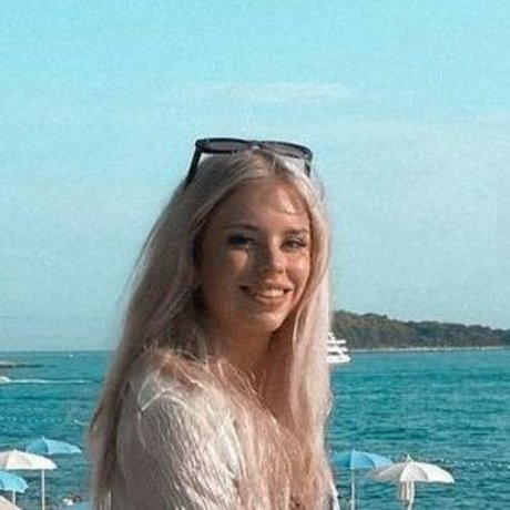 Britnyellen nude model gallery