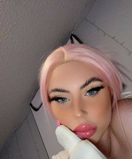 Bailey King perfect model pictures