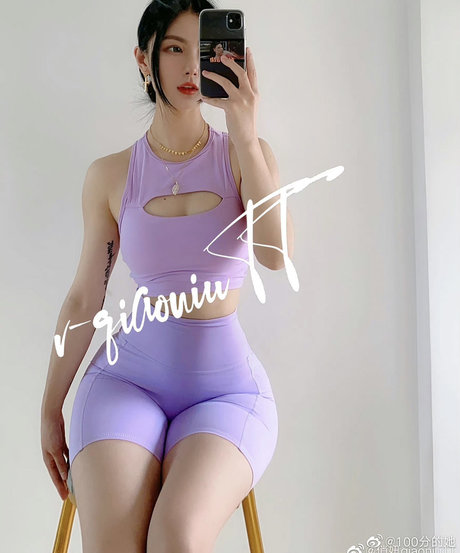 QiaonniuTT pornographic star galleries