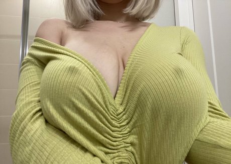 azulaasky star hot galleries