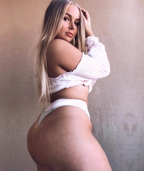 ebony skinny onlyfans pornographic image