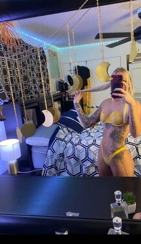 Macnpink hd pornstar pic