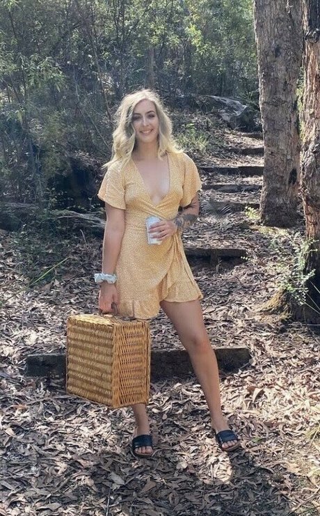 Kellykoopman pornstar top photo