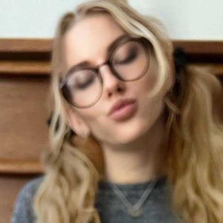 blonde masturbation onlyfans nice img