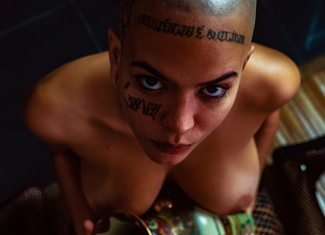 Milly Lascy hot model photo