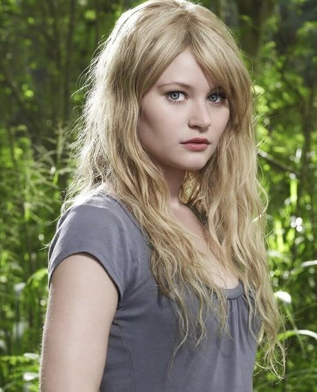 Emilie De Ravin beautiful pornstar photo