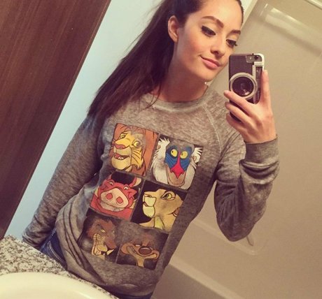 twomgovercsquared art actress pictures