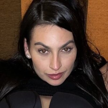 Tinylilpeach star erotic picture