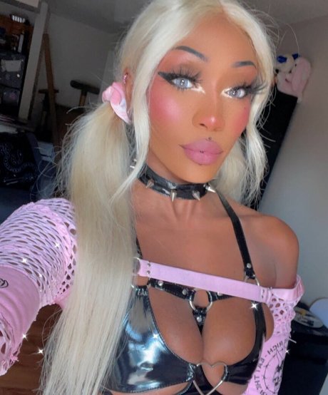 Noirekitten art model gallery