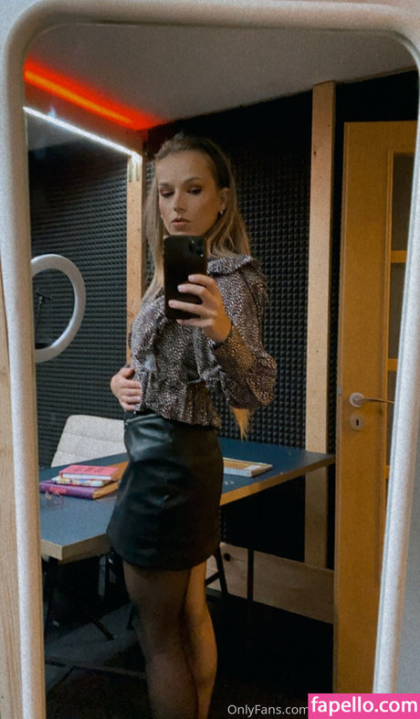 Lady Annabelle star sex pic