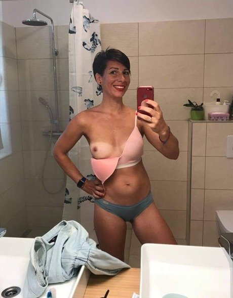 Kat Haze pretty actress gallery