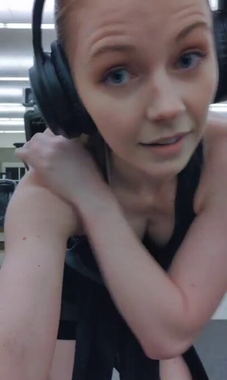 MissClick Live adult model image