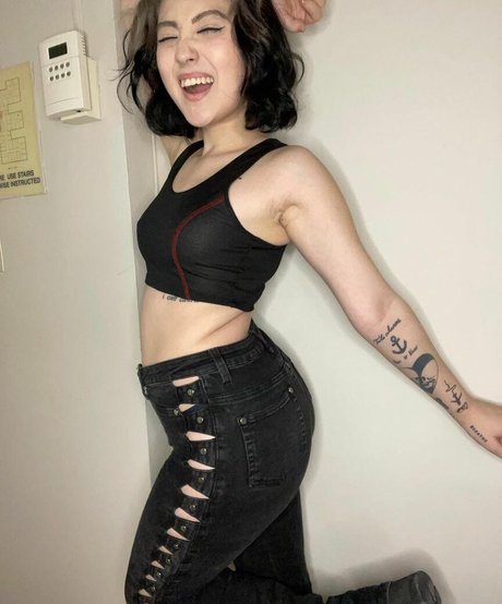 Jackieemuah model adult img