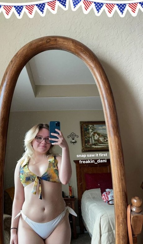 freakin dani sex actress img
