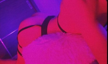 Sasha Moon sexy star pictures