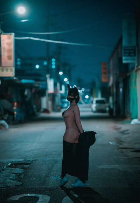 Djawa Jenny erotic actress pictures