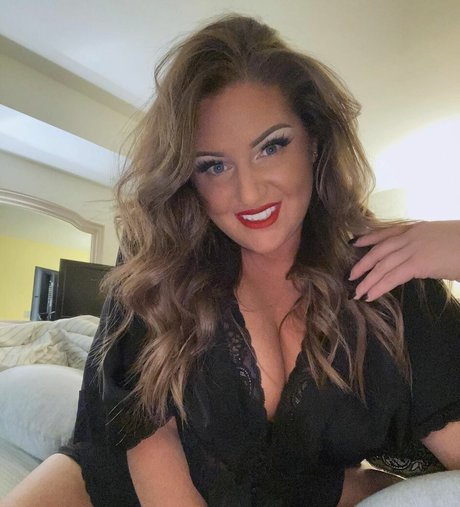 Alyssamax07 nude star picture