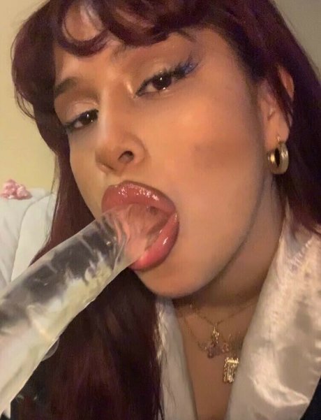 LaMoneyDiosa nude actress picture