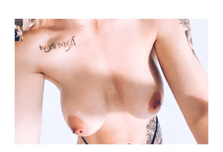 Marilyn Milk model hot galleries