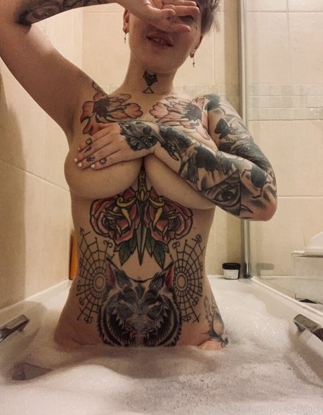 Pixie Peach sex model images