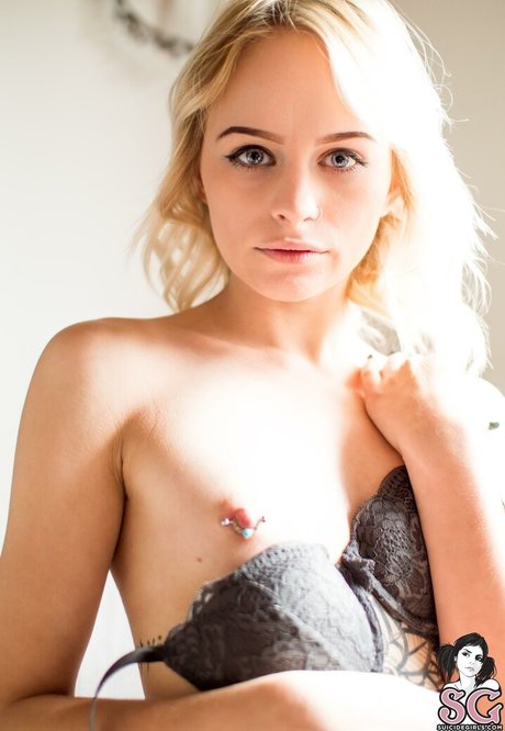 Fayewhyte naked actress pic