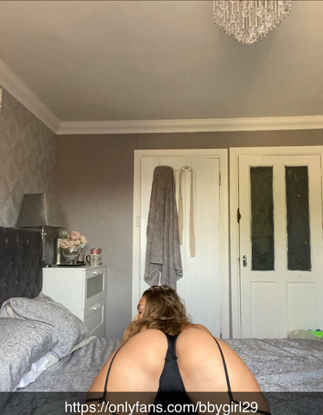 Kyia Peters Basildon star naked img