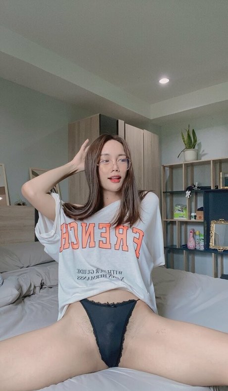 Benz Sang model exclusive image