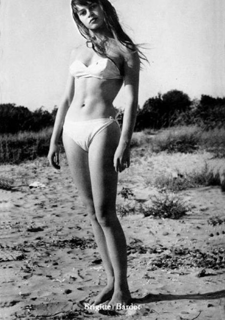 Brigitte Bardot star erotic pictures