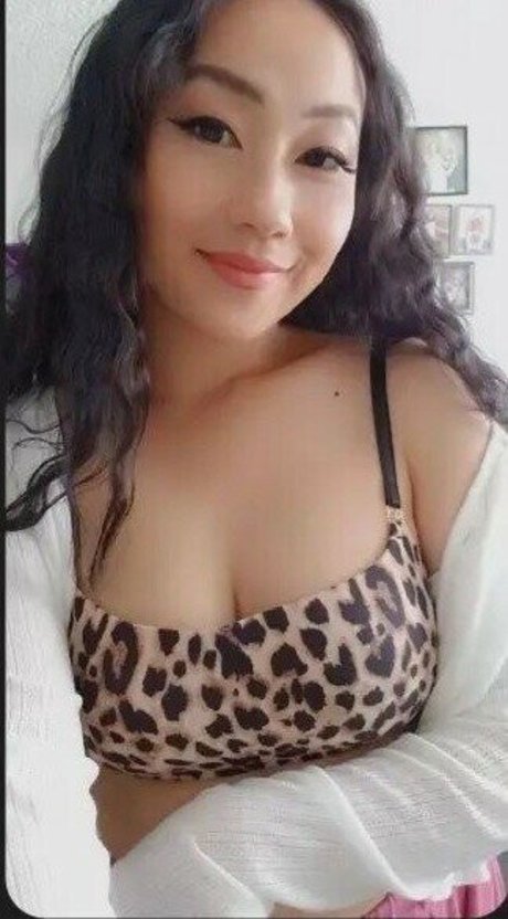 Omgwtfpaa model porn pic