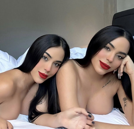 Gemeas Abello nude model photo