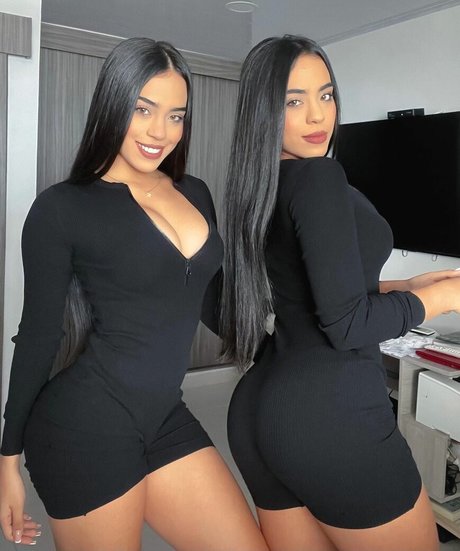 Gemeas Abello nudes model images