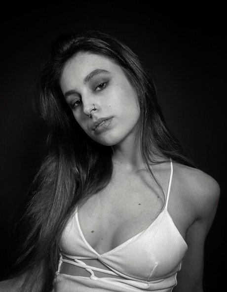 exosiren model porn archive