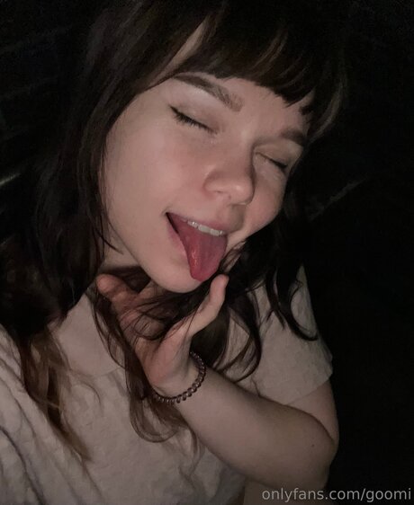goomi pornstar pic