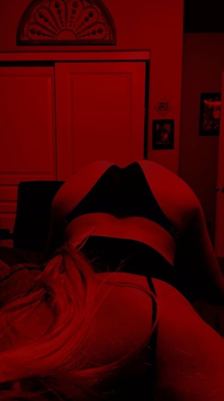 teen tits onlyfans top img