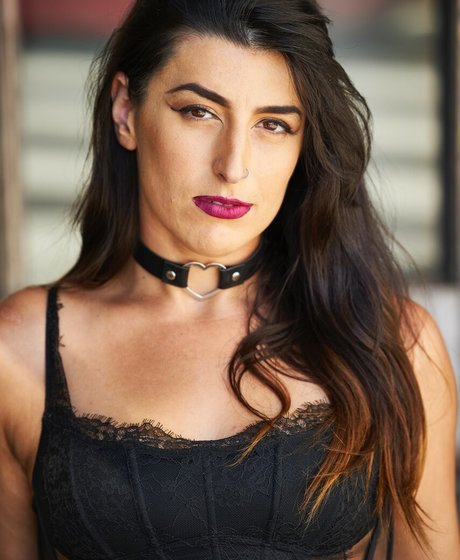 AutisticBimbo sexy model photo